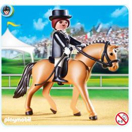 5111 Caballo de Deporte Alemán con Establo Verde y Beis PLAYMOBI