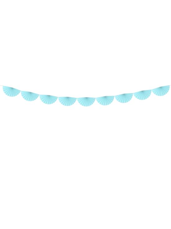 Guirnalda de abanicos de papel decorativos azul cielo