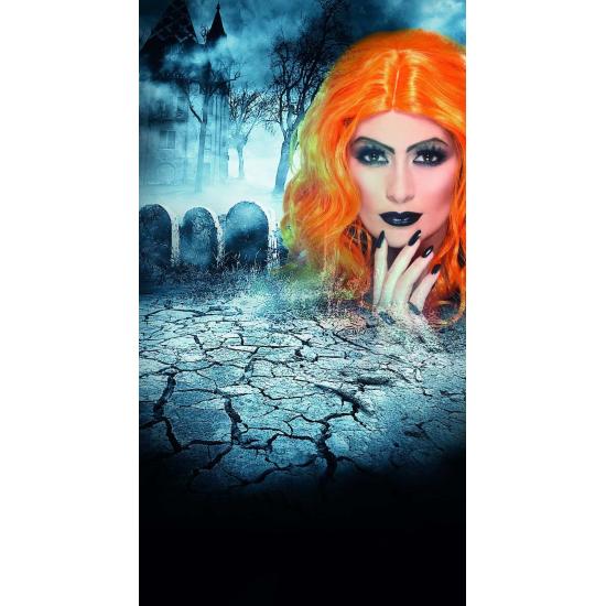 Esmalte de uñas y pintalabios, negro